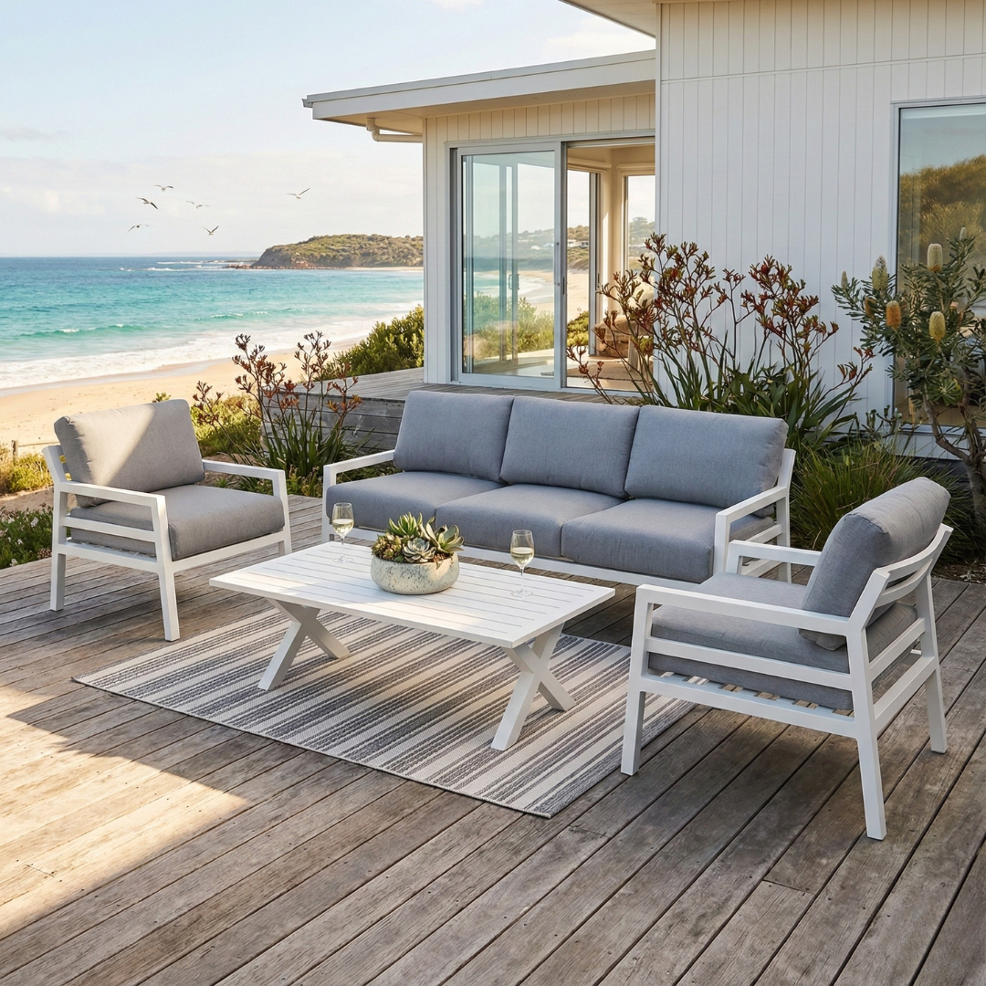 Manteray 4 Piece Lounge Suite - White
