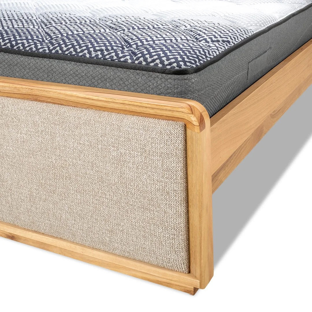 Serpentine Queen Bed